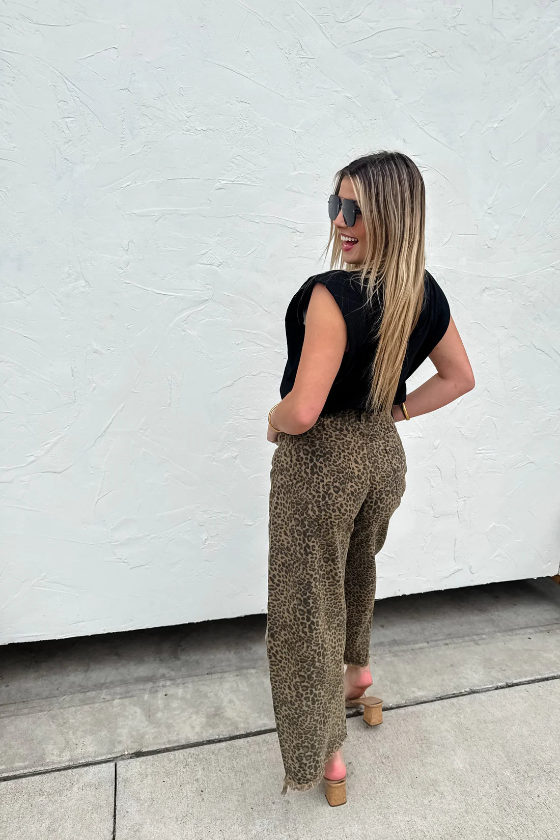 CHEETAH BARREL JEANS