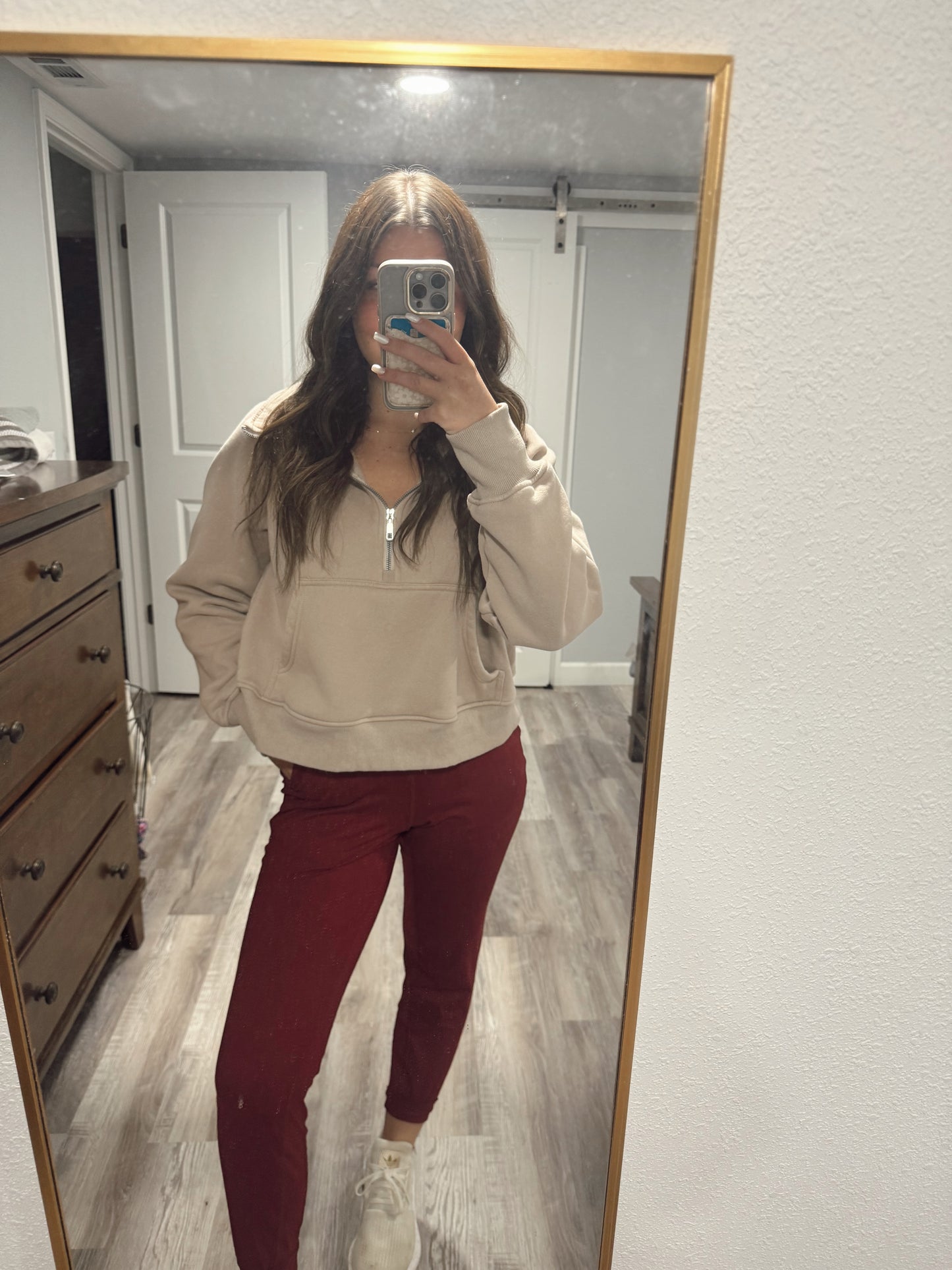 Slim Fit Activewear Joggers with Hidden Back Pocket: Burgundy