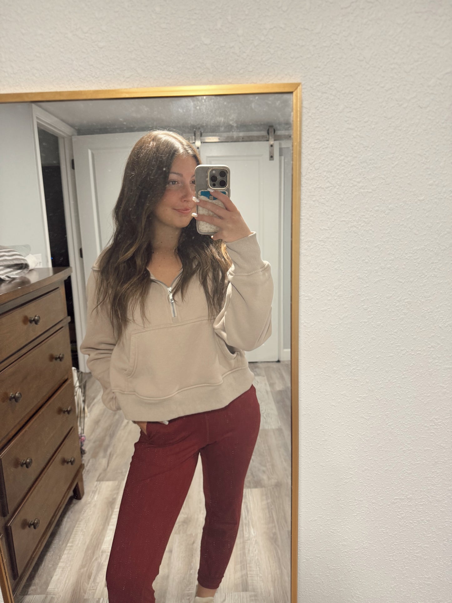 Slim Fit Activewear Joggers with Hidden Back Pocket: Burgundy