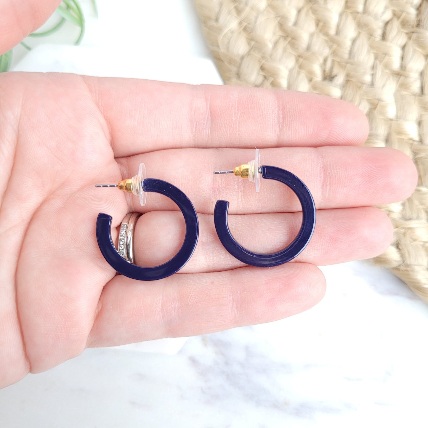 Cam Mini Hoops