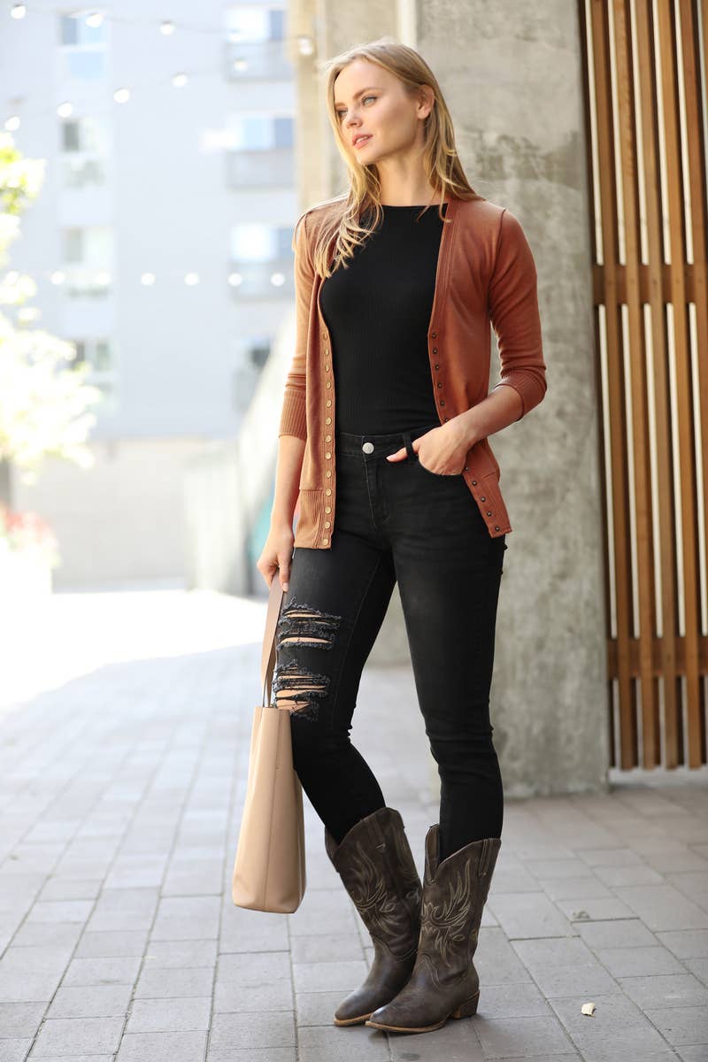 SNAP BUTTON CARDIGAN - ALMOND