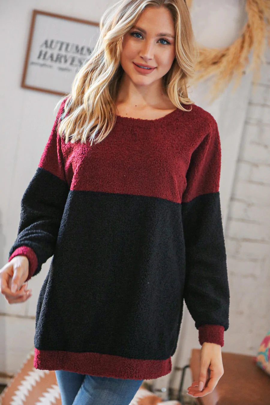 BURGUNDY COLOR BLOCK SOFT THICK SWEATER