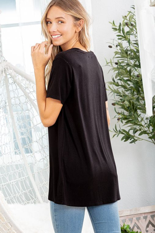 SOLID BLACK TEE