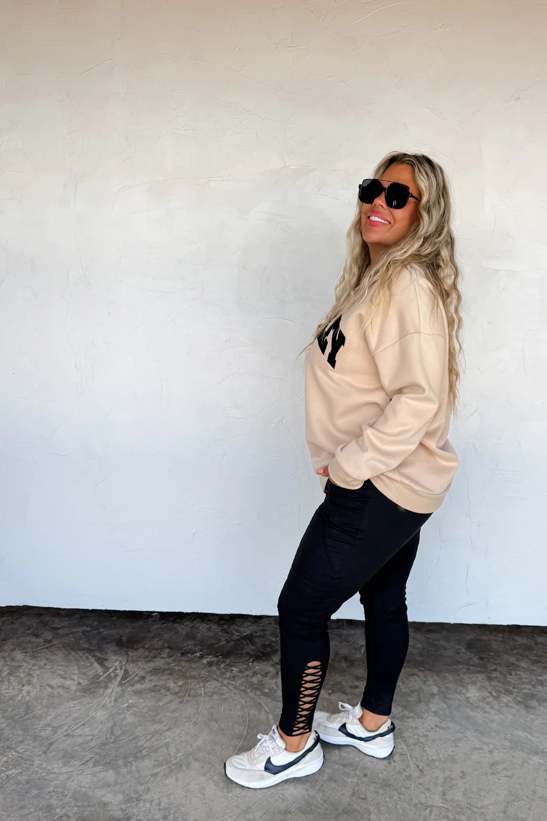 PRE-ORDER BLAKELEY SIGNATURE LEGGINGS