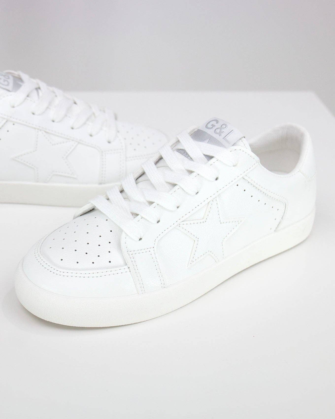 White  Star Sneakers