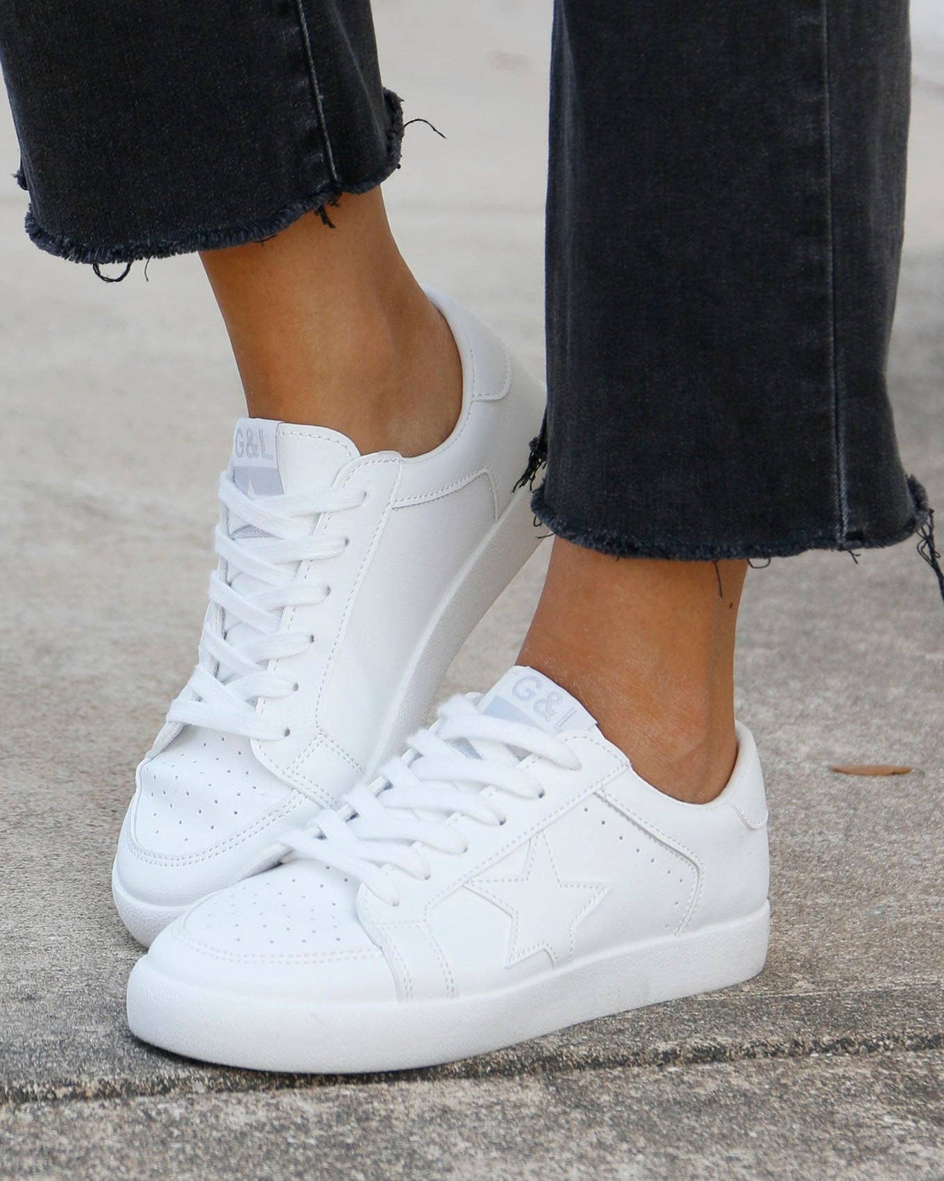 White  Star Sneakers