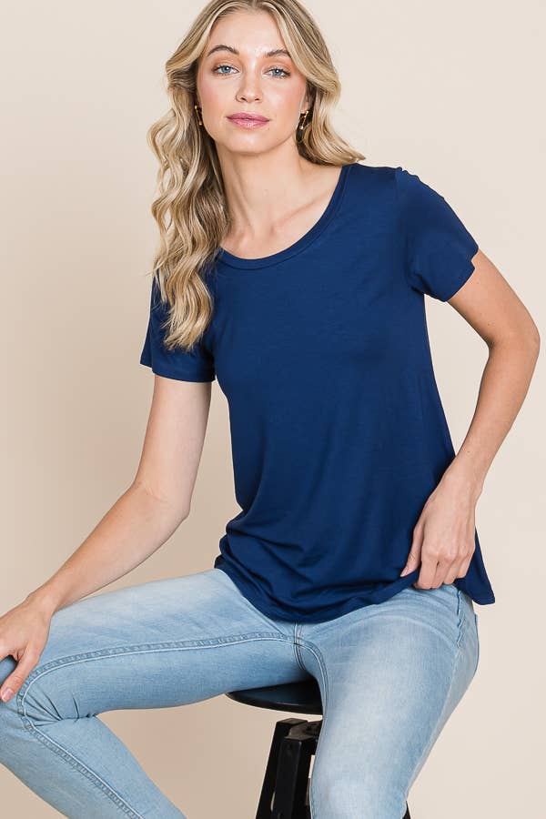 Solid Basic T-shirt