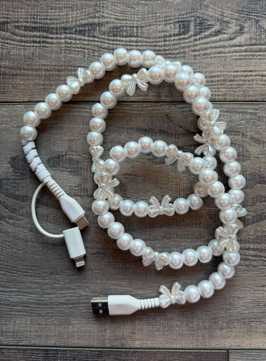 Bows Beaded Phone Charger with Lightning & USB-C Cable: White