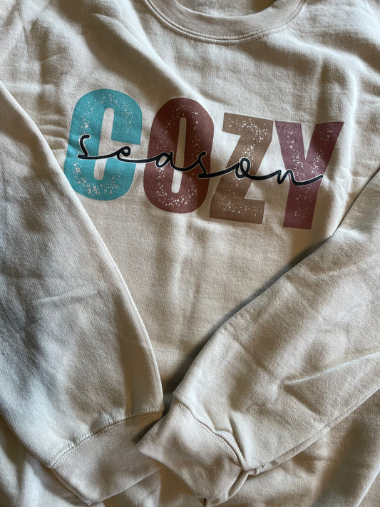 COZY SEASON CREWNECK SWEATSHIRT