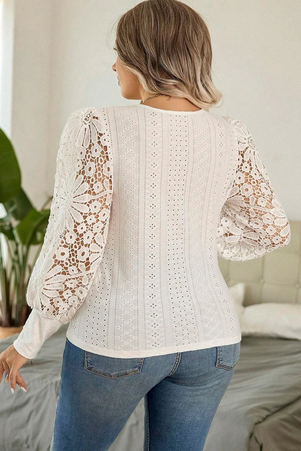 PRE-ORDER White Floral Lace Plus Top