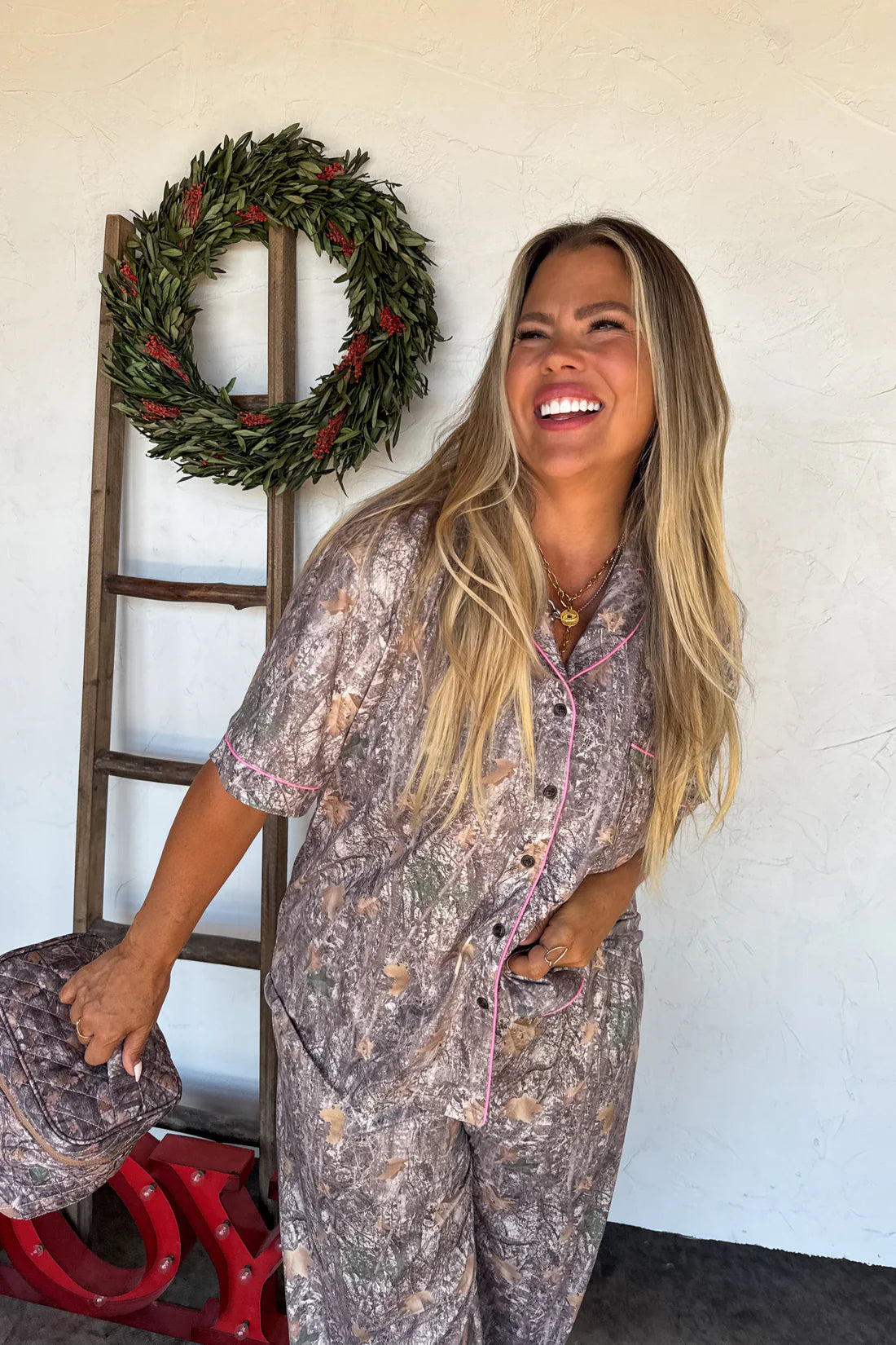 PREORDER- CAMO QUILTED PUFFER MAKEUP BAG