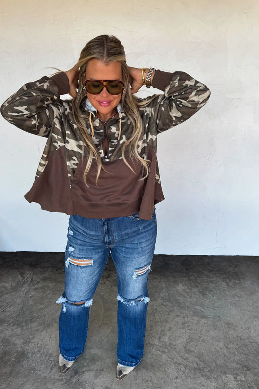 THE HUNTER HALF ZIP HOODIE PULLOVER