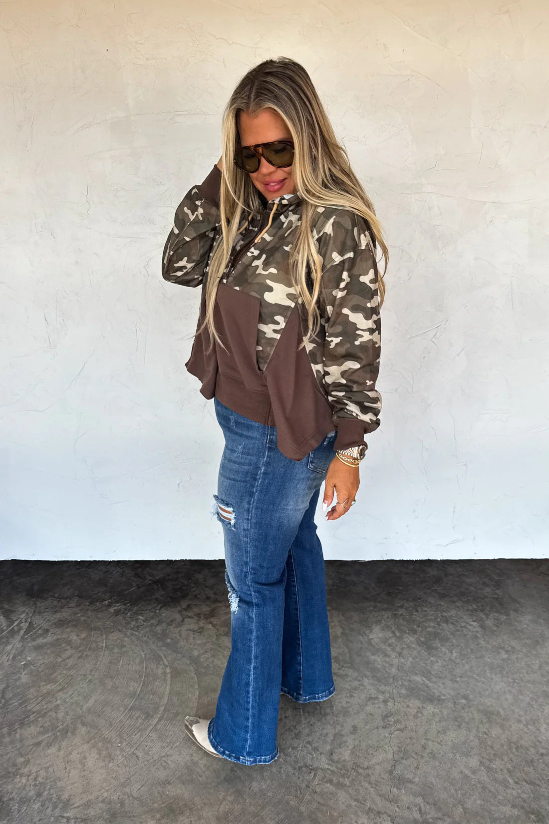 THE HUNTER HALF ZIP HOODIE PULLOVER