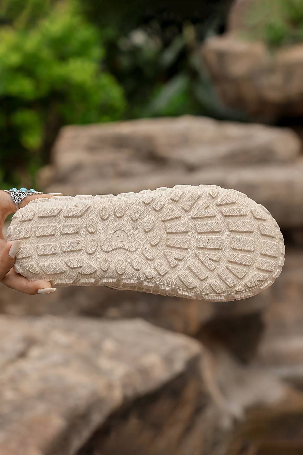 Contrast Stitch Detail Suede Plush Slippers