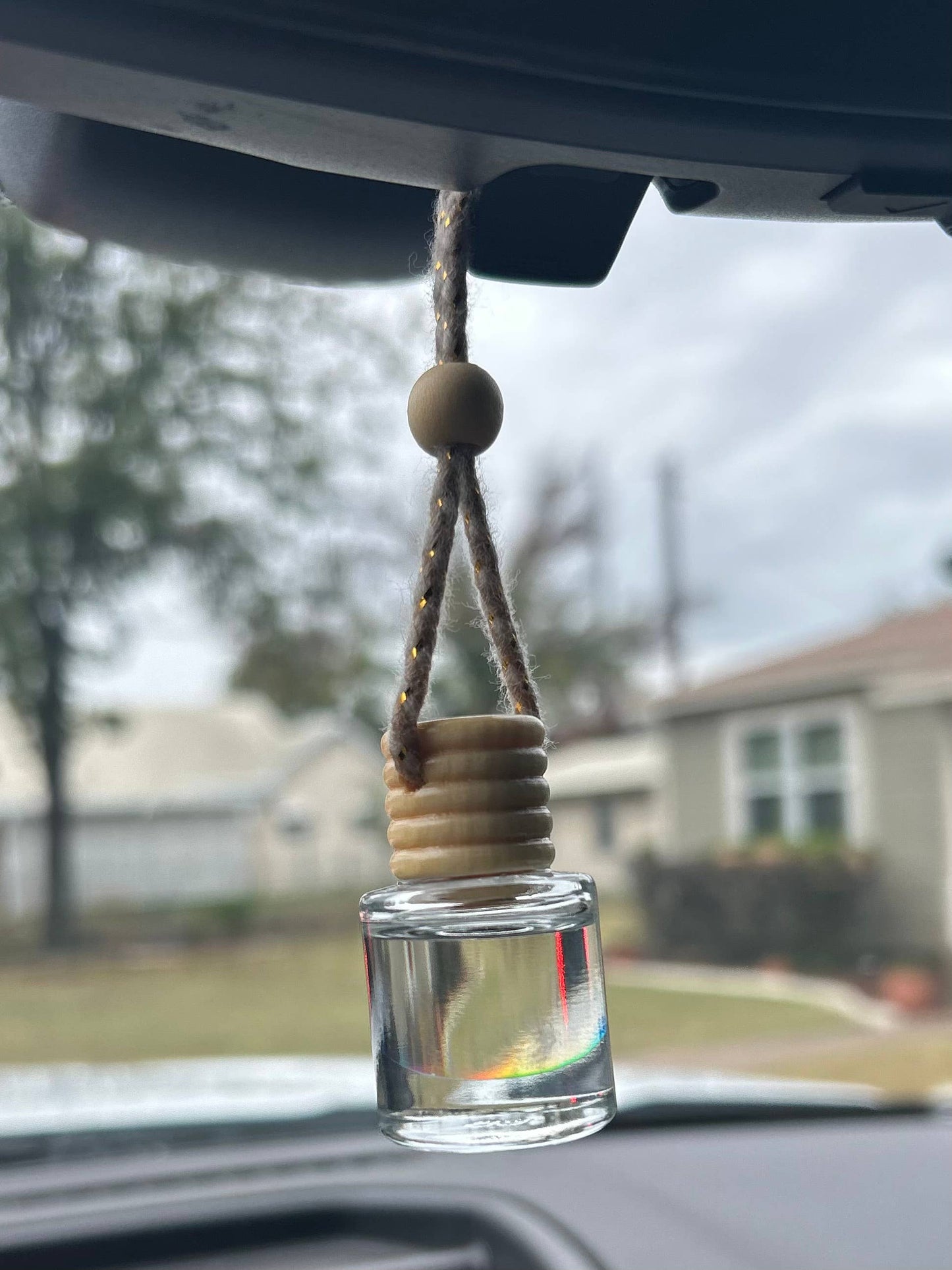 Car Freshener Hanging Diffuser: Leather & Lace