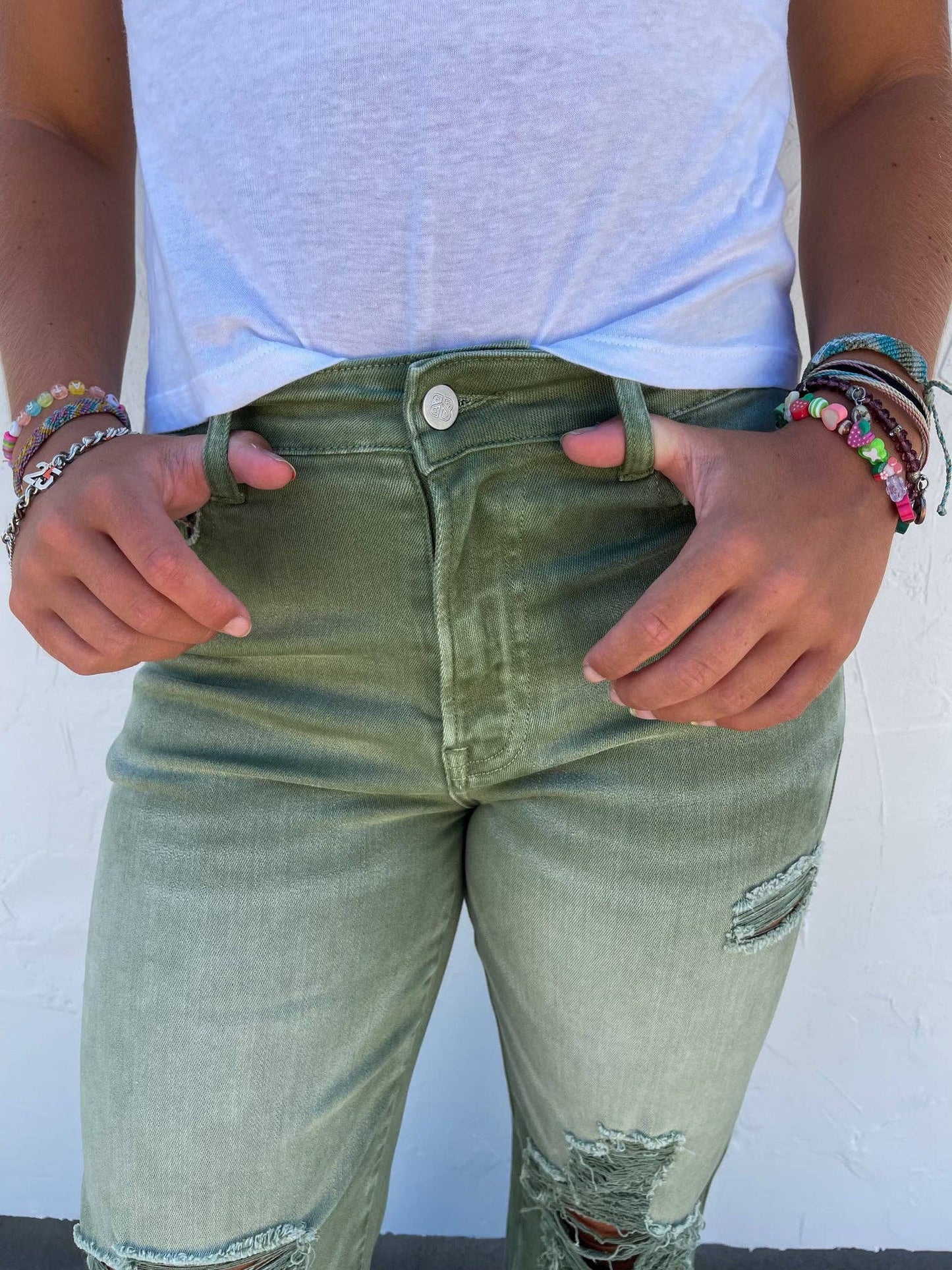 BLAKELEY DISTRESSED COLORED JEANS: OLIVE REG-32" INSEAM
