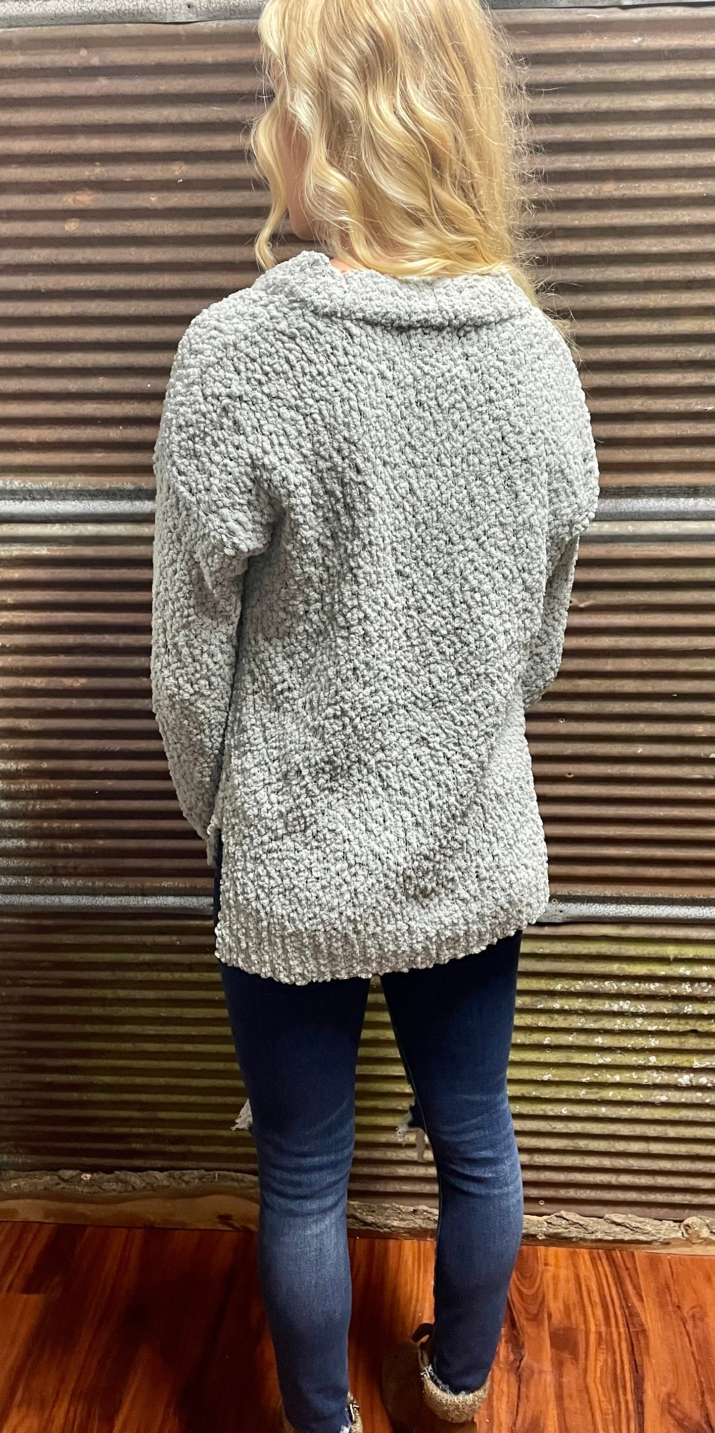 V- NECK LONG SLEEVE POPCORN SWEATER