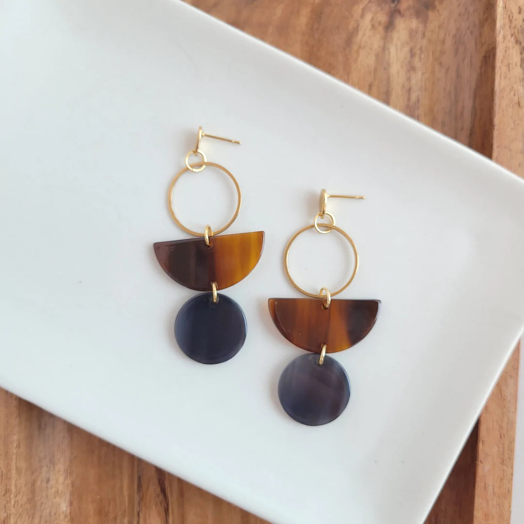 Wren Earrings - Black and Walnut