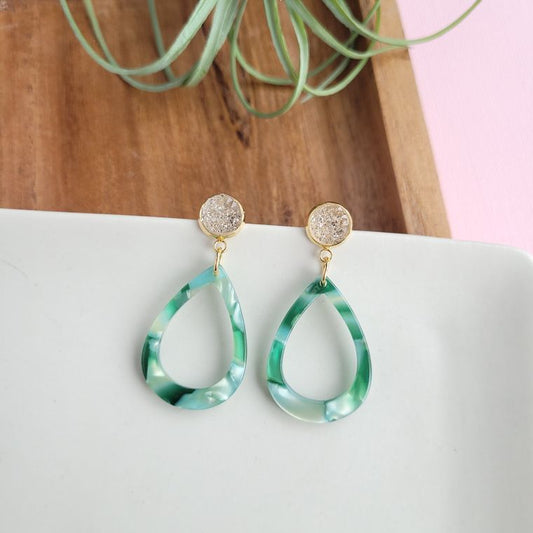 Tara Earrings- Fern Green / Lightweight Dainty Dangle Earring