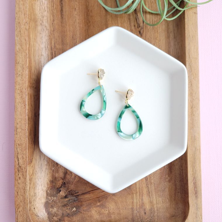 Tara Earrings- Fern Green / Lightweight Dainty Dangle Earring